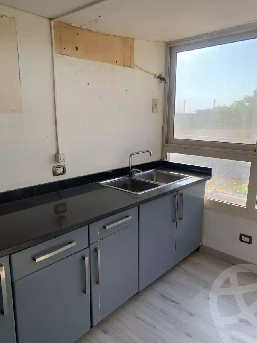https://aqarmap.com.eg/ar/listing/6283309-for-sale-cairo-el-sheikh-zayed-city-compounds-beverly-hills