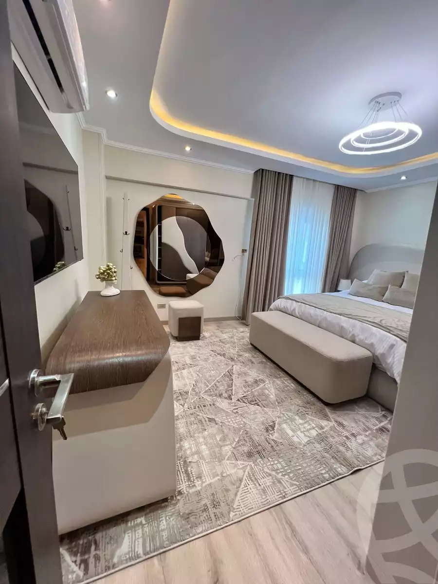 https://aqarmap.com.eg/ar/listing/6283489-for-sale-cairo-new-cairo-compounds-mwrd-fq-llttwyr