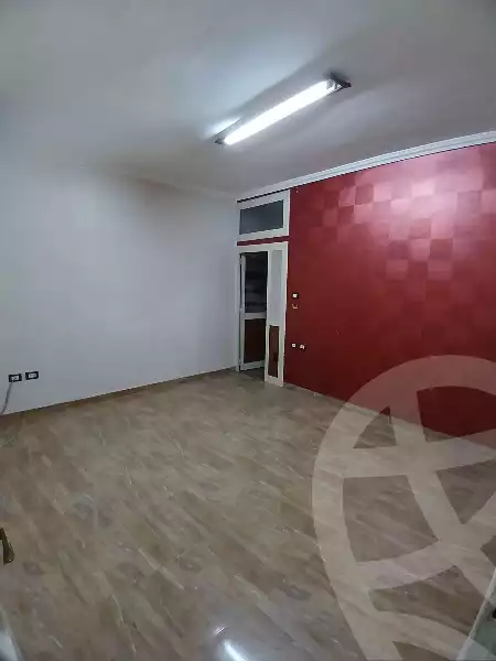 https://aqarmap.com.eg/ar/listing/6283643-for-rent-qalyubia-shubra-el-khaima-shubra-el-khaima-city-ismailia-canal-st