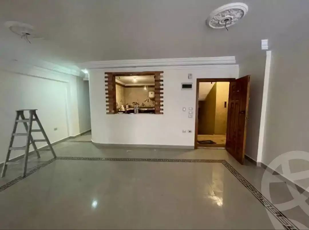 https://aqarmap.com.eg/en/listing/6284685-for-sale-alexandria-camp-cesar-port-said-street