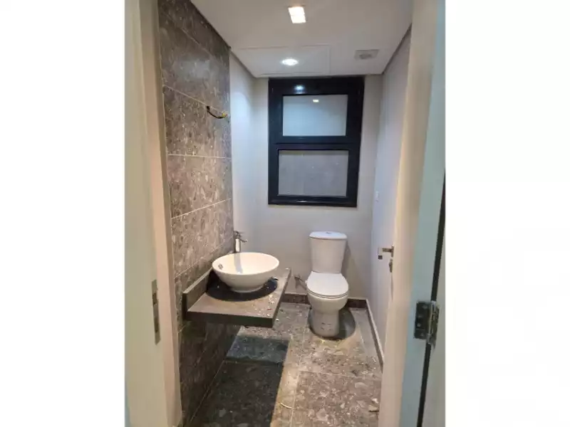 https://aqarmap.com.eg/ar/listing/6183841-for-rent-cairo-el-sheikh-zayed-city-compounds-kmbwnd-fyldj-wyst-dr-llttwyr