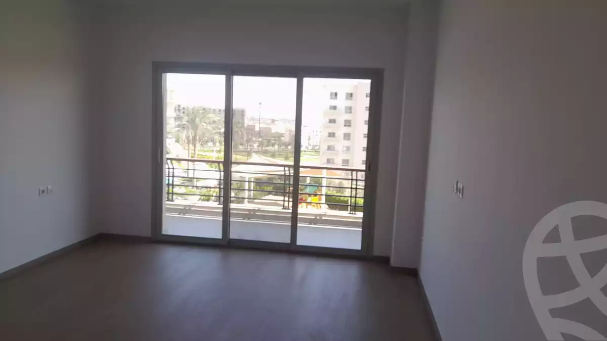 https://aqarmap.com.eg/ar/listing/6288754-for-sale-cairo-mokattam-compounds-uptown-cairo-auroraa-uptown-cairo