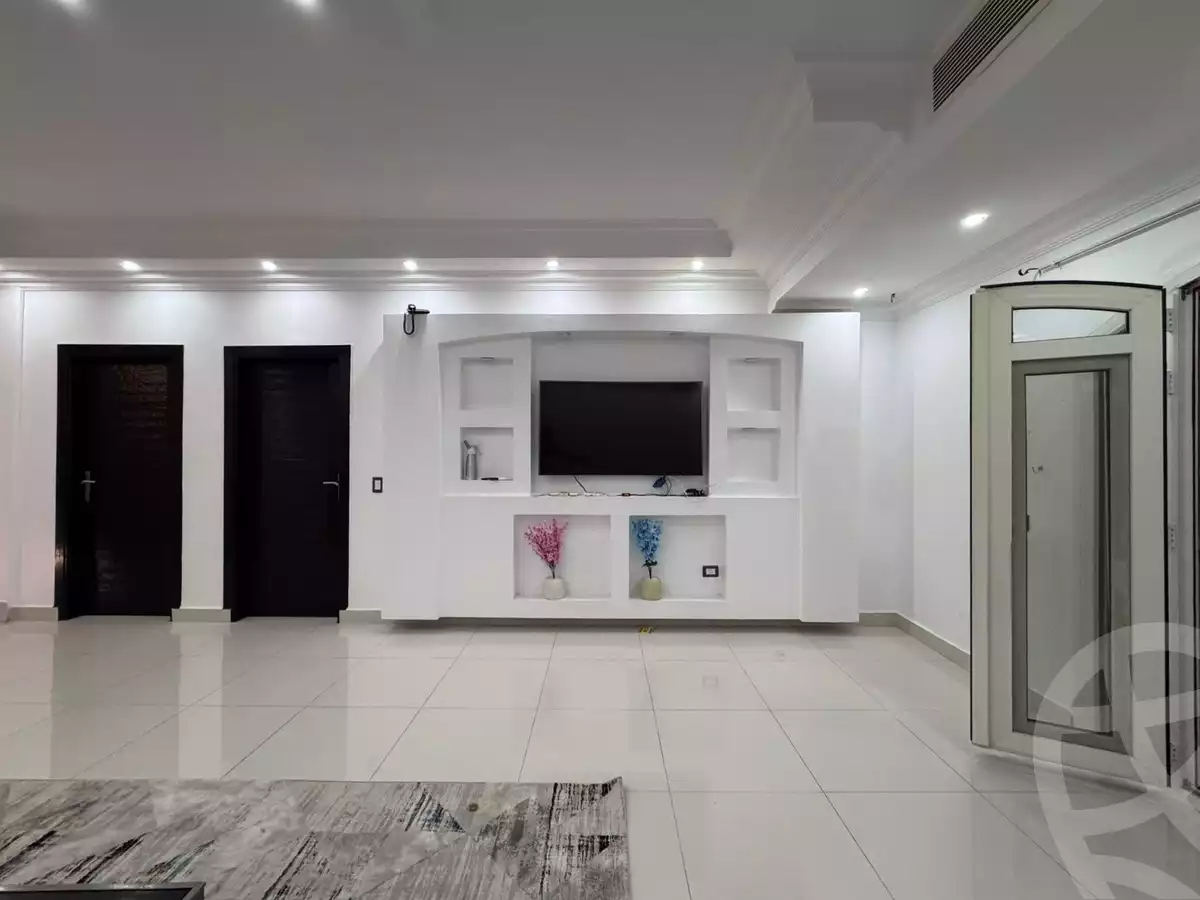https://aqarmap.com.eg/ar/listing/6290576-for-rent-cairo-new-cairo-compounds-qtmy-blmz