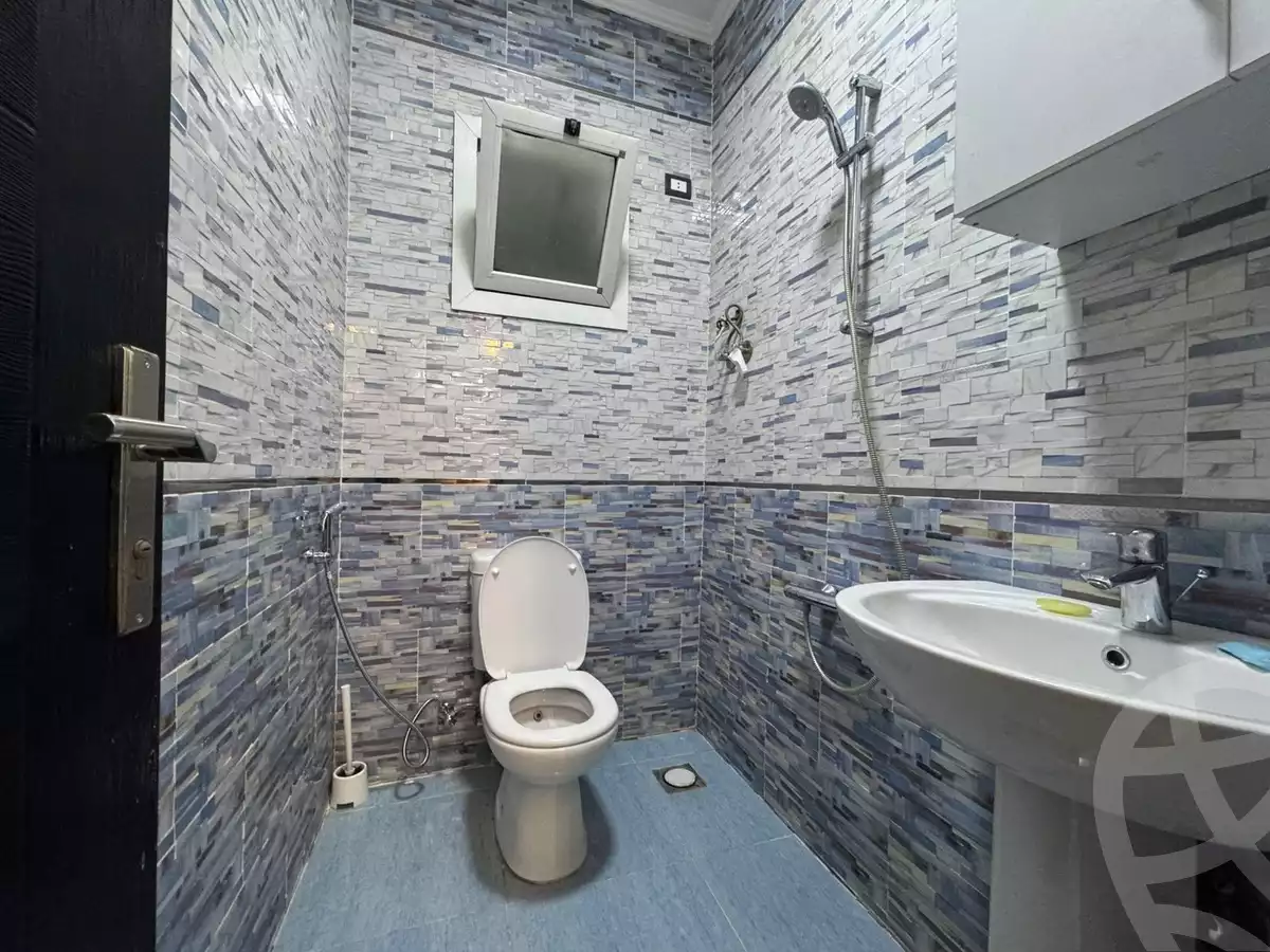 https://aqarmap.com.eg/ar/listing/6290576-for-rent-cairo-new-cairo-compounds-qtmy-blmz