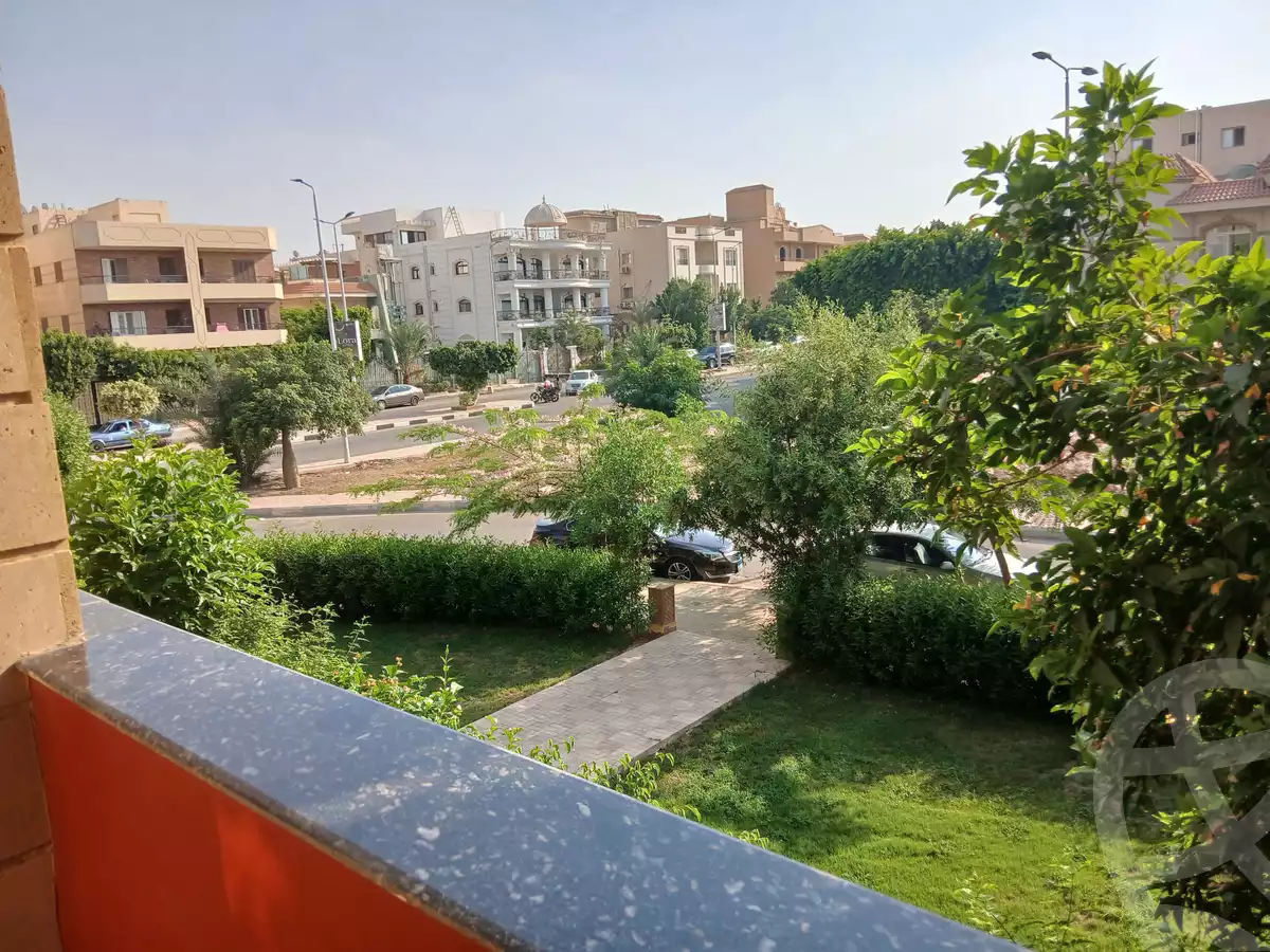 https://aqarmap.com.eg/ar/listing/6291181-for-sale-cairo-el-shorouk-lhy-lthmn-neighbourhood-3-abdelrahman-el-rafaay-st