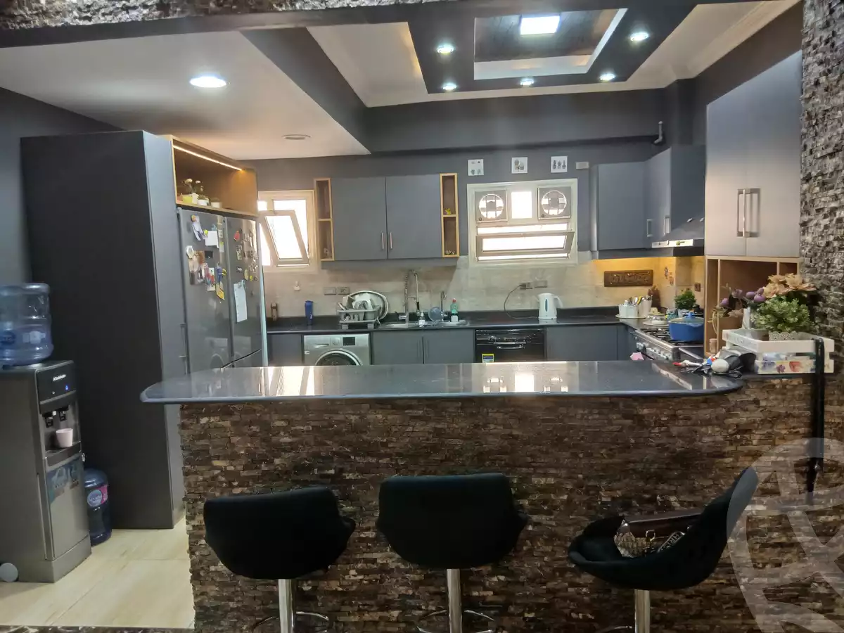 https://aqarmap.com.eg/ar/listing/6291181-for-sale-cairo-el-shorouk-lhy-lthmn-neighbourhood-3-abdelrahman-el-rafaay-st