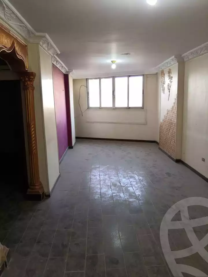 https://aqarmap.com.eg/ar/listing/6291509-for-sale-qalyubia-shubra-el-khaima-shubra-el-khaima-city-el-amir-st
