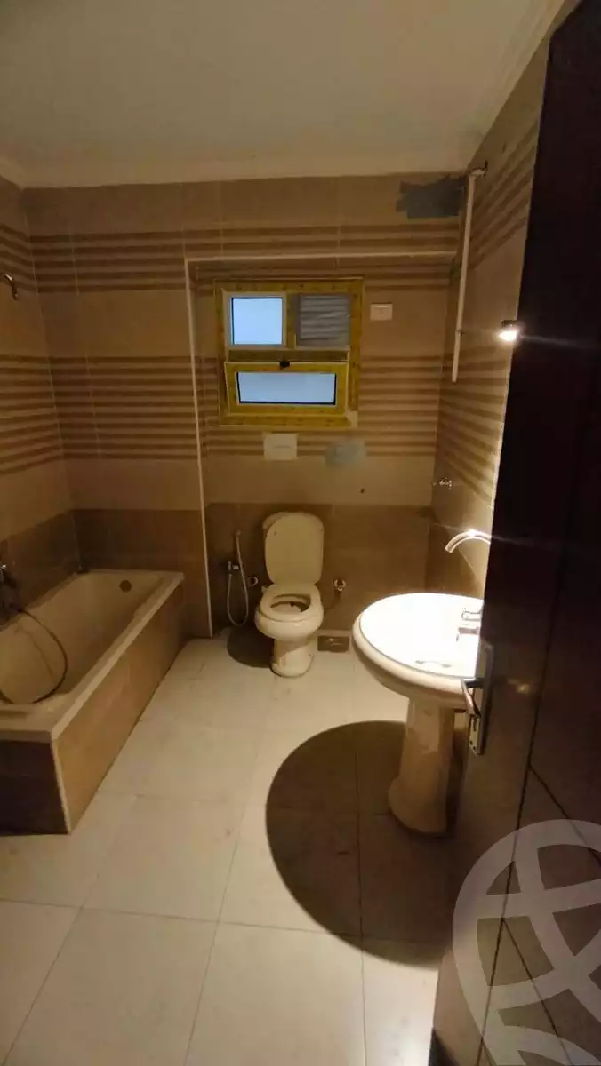https://aqarmap.com.eg/ar/listing/6293335-for-rent-cairo-helwan-helwan-el-sharkeya-el-maraghi-st