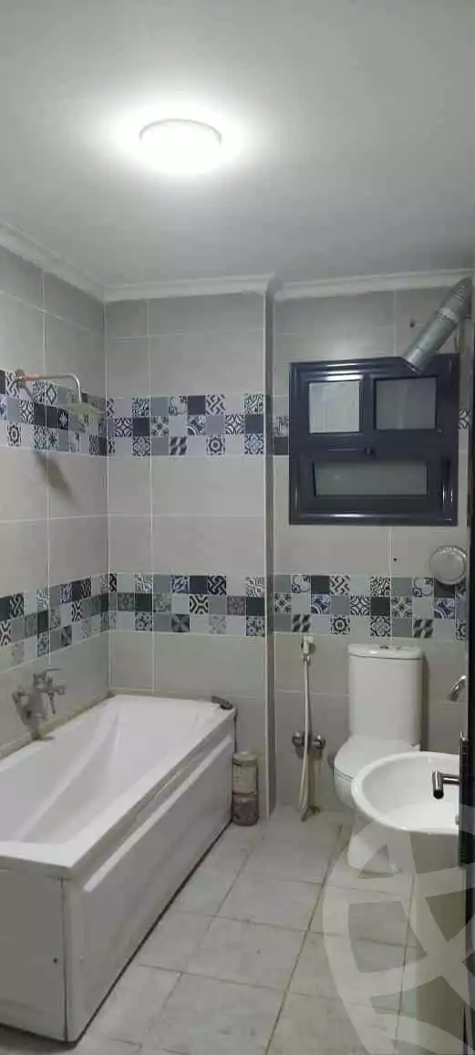 https://aqarmap.com.eg/ar/listing/6294715-for-sale-cairo-ain-shams-ain-shams-el-sharkia-ahmed-ismail-st