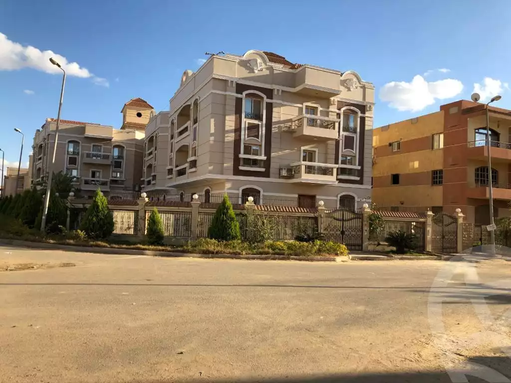 https://aqarmap.com.eg/ar/listing/6295347-for-sale-cairo-el-sheikh-zayed-city-el-hay-el-khames-lhy-lkhms