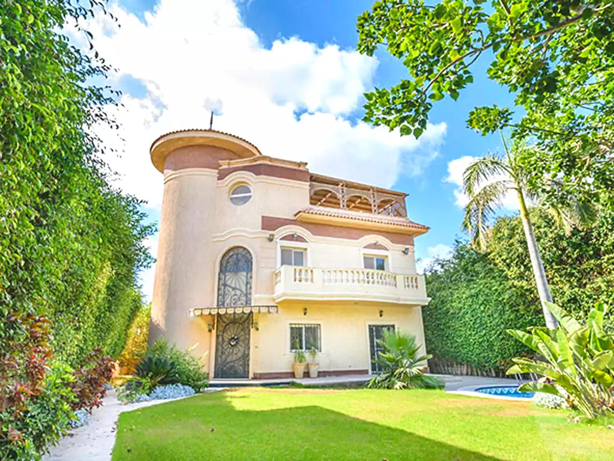 https://aqarmap.com.eg/en/listing/2840351-projects-orouba-royal