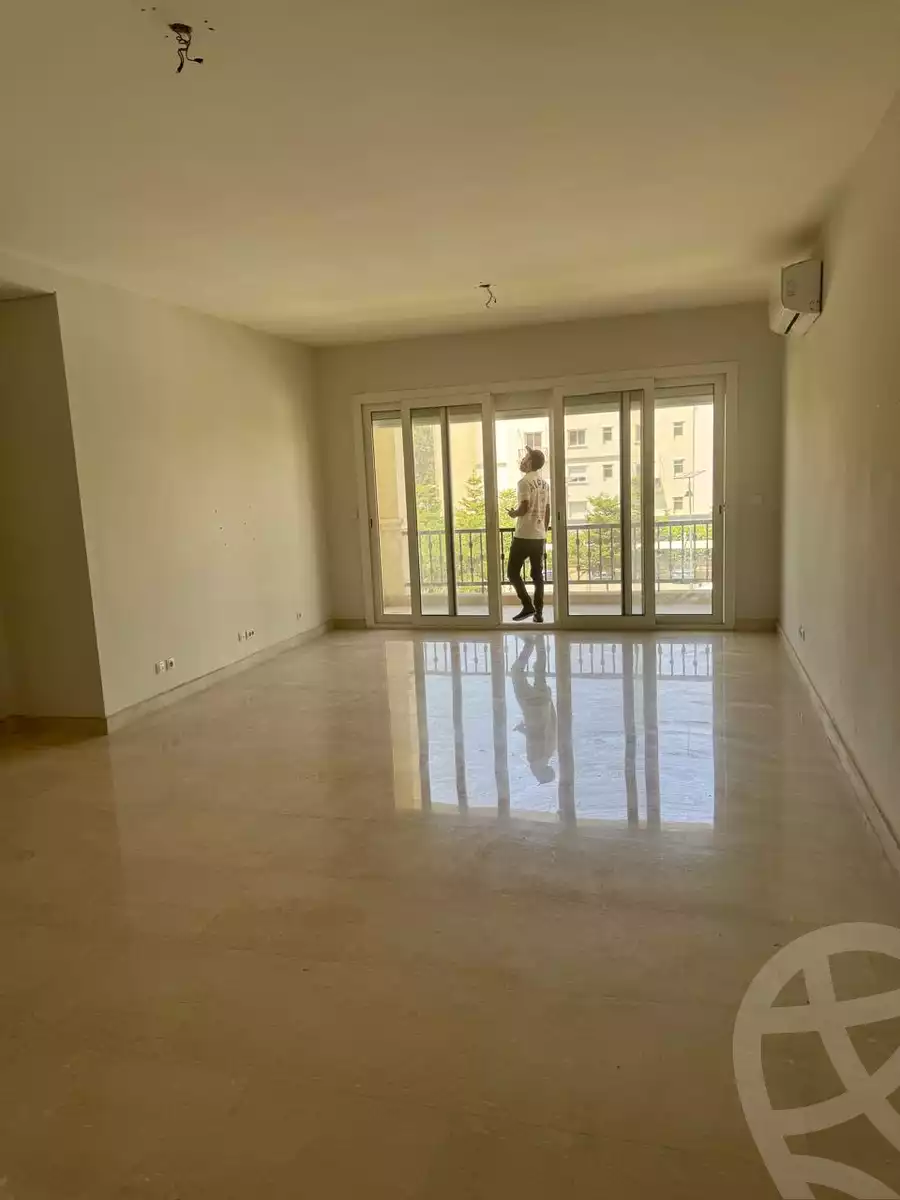https://aqarmap.com.eg/ar/listing/6300171-for-rent-cairo-new-cairo-compounds-mivida-boulevard-mivida