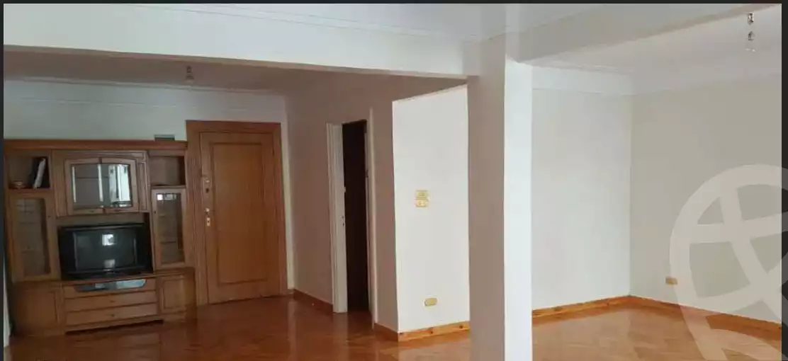 https://aqarmap.com.eg/ar/listing/6300420-for-sale-alexandria-ganaklis