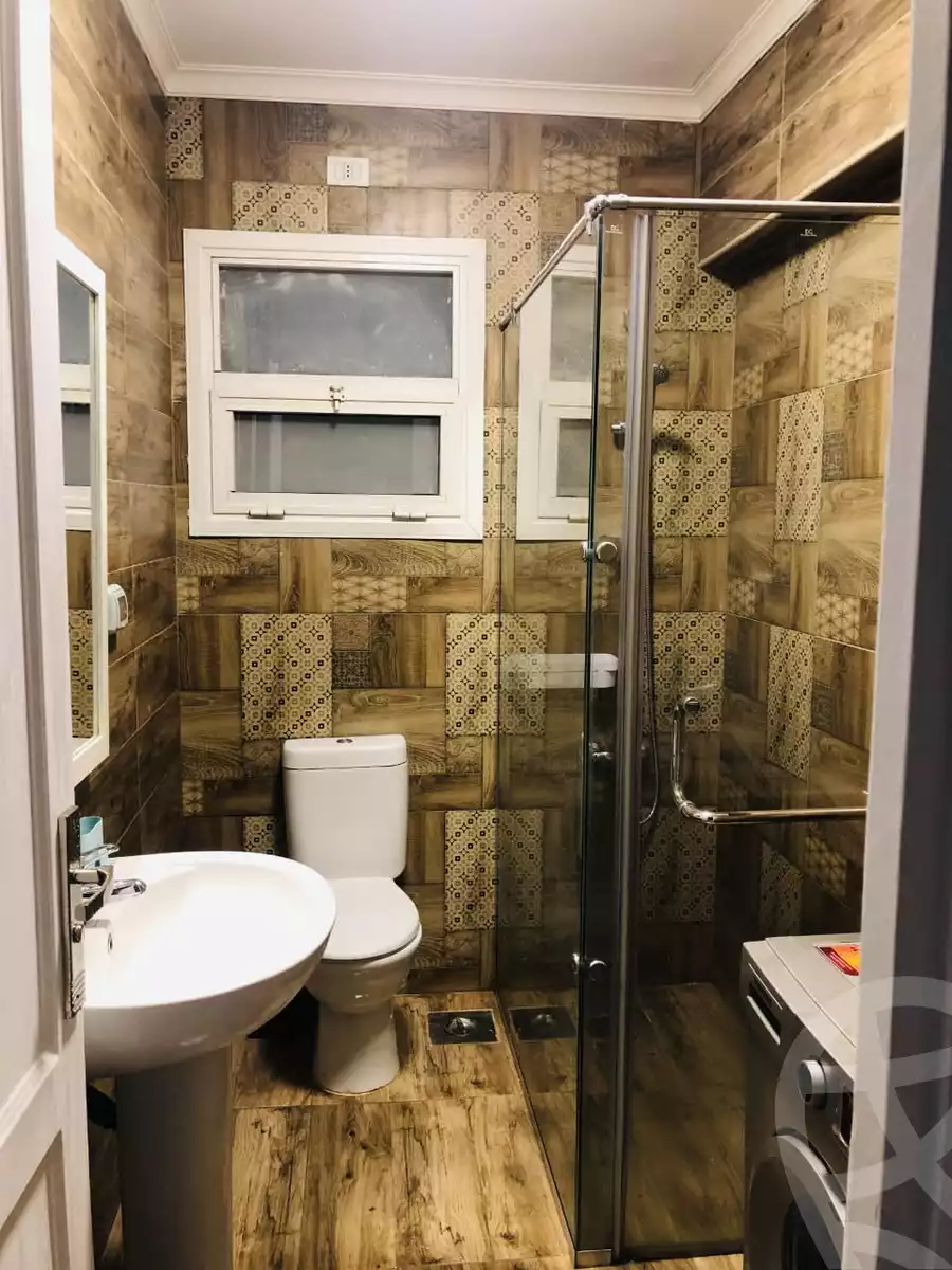 https://aqarmap.com.eg/en/listing/6302549-for-sale-cairo-new-cairo-lrhb-city-phase-2-osama-ibn-zaid-st