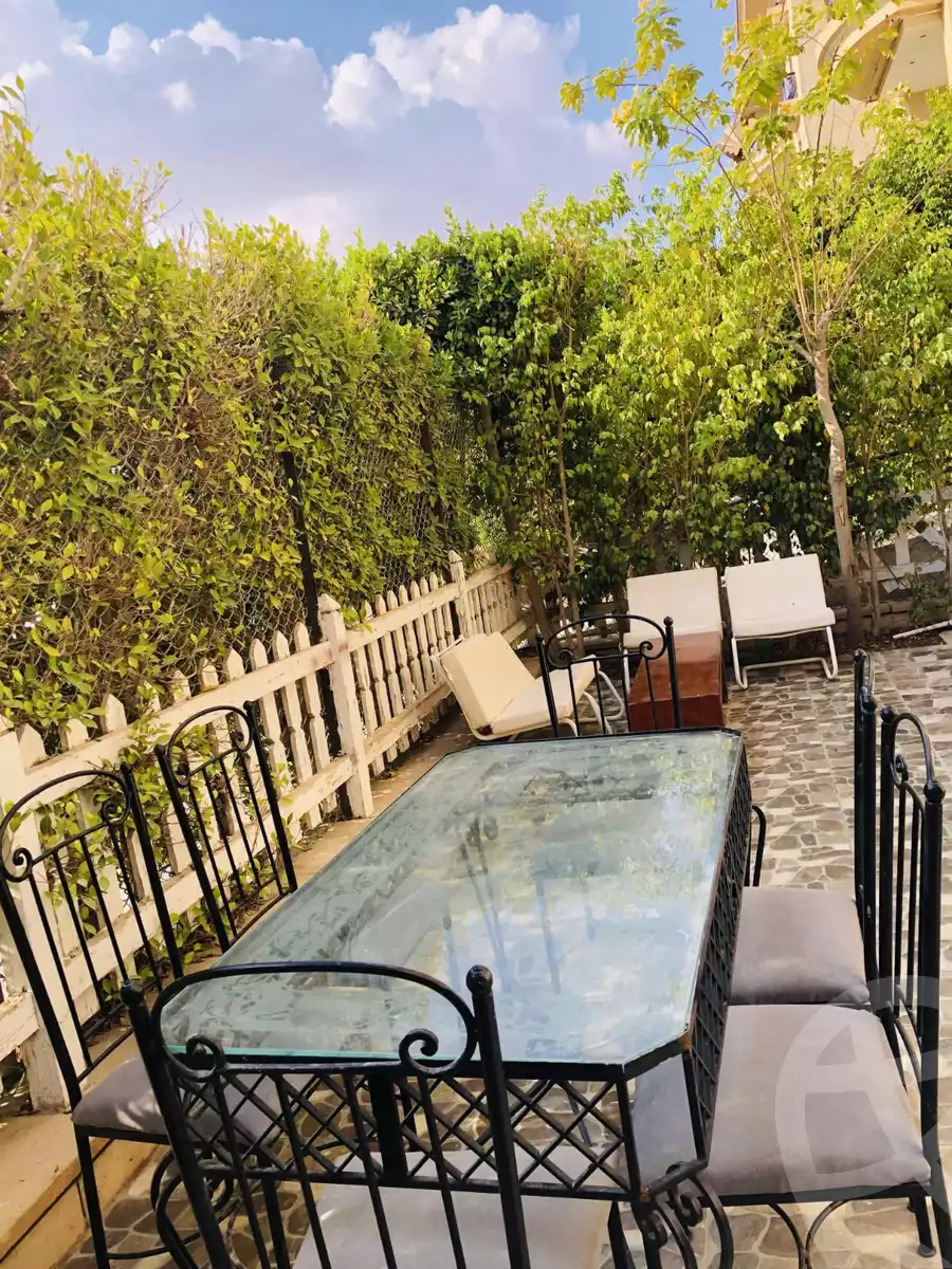 https://aqarmap.com.eg/en/listing/6302549-for-sale-cairo-new-cairo-lrhb-city-phase-2-osama-ibn-zaid-st