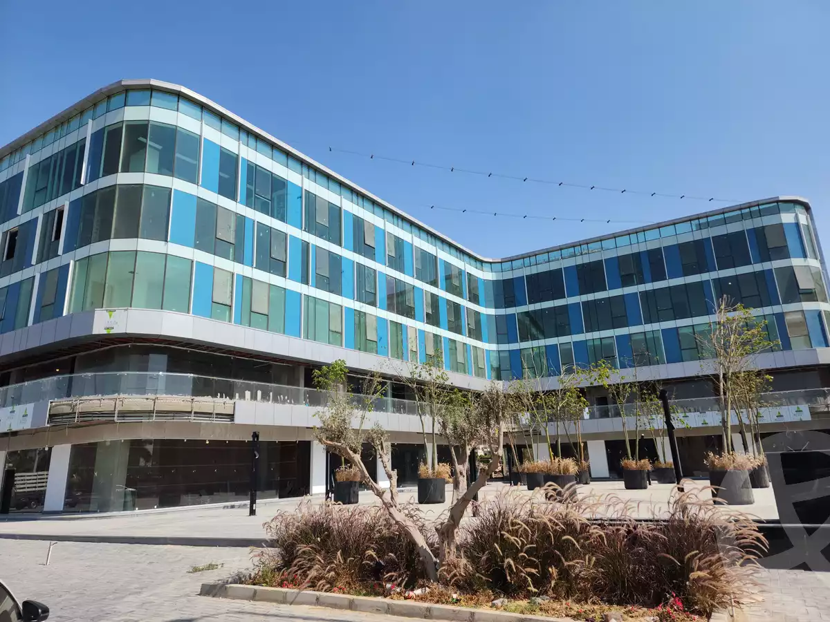 https://aqarmap.com.eg/en/listing/6303729-for-sale-cairo-el-sheikh-zayed-city-compounds-sntrw-zyd-mwl