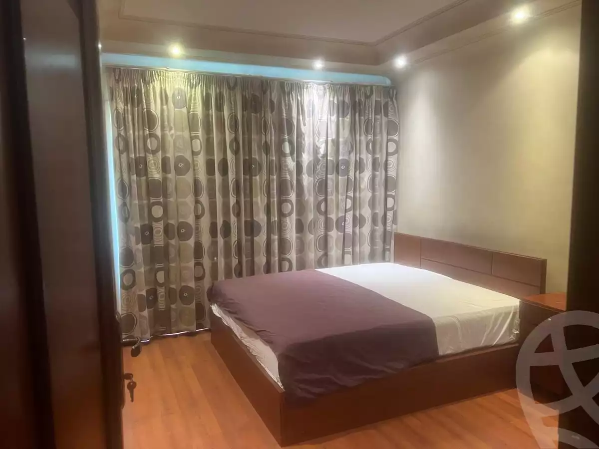 https://aqarmap.com.eg/en/listing/6303797-for-sale-cairo-el-sheikh-zayed-city-compounds-zayed-2000
