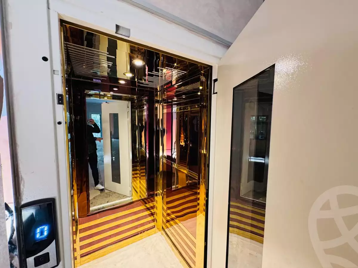 https://aqarmap.com.eg/ar/listing/6304043-for-sale-cairo-new-cairo-madinaty-lmntq-lwl-fylt-group-9