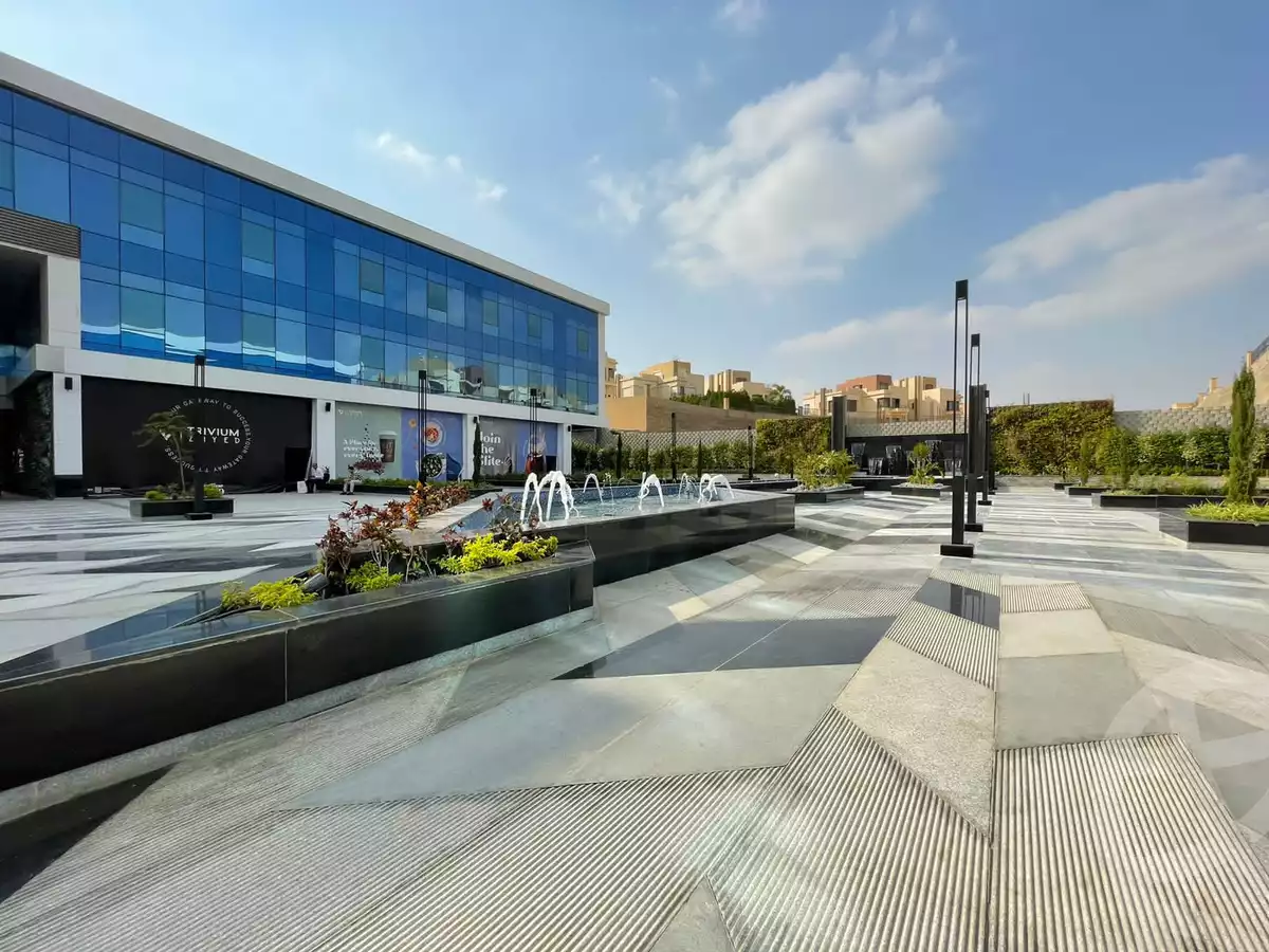 https://aqarmap.com.eg/ar/listing/6306854-for-sale-cairo-el-sheikh-zayed-city-compounds-tryfywm-zyd-nm-llttwyr