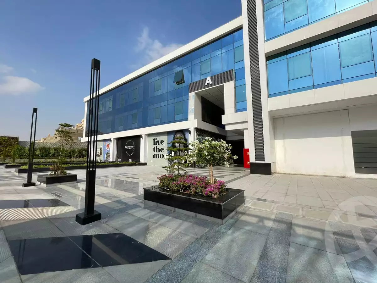 https://aqarmap.com.eg/ar/listing/6306906-for-sale-cairo-el-sheikh-zayed-city-compounds-tryfywm-zyd-nm-llttwyr