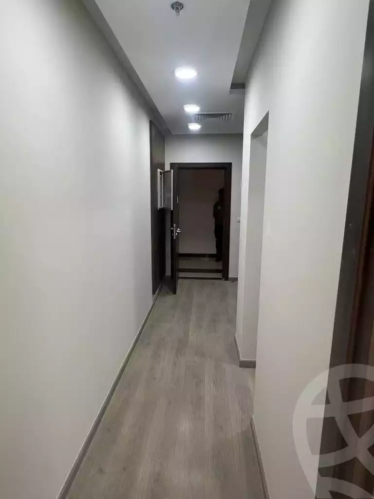 https://aqarmap.com.eg/ar/listing/6306906-for-sale-cairo-el-sheikh-zayed-city-compounds-tryfywm-zyd-nm-llttwyr