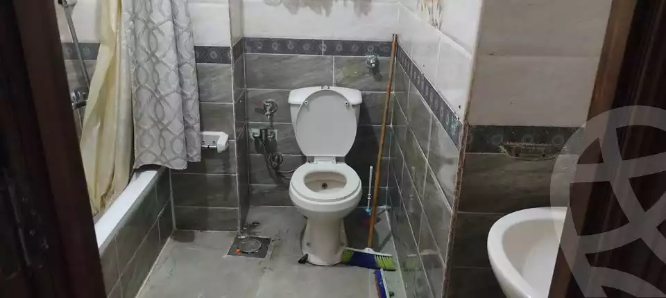https://aqarmap.com.eg/en/listing/6307115-for-sale-alexandria-moharram-bey-bwlynw