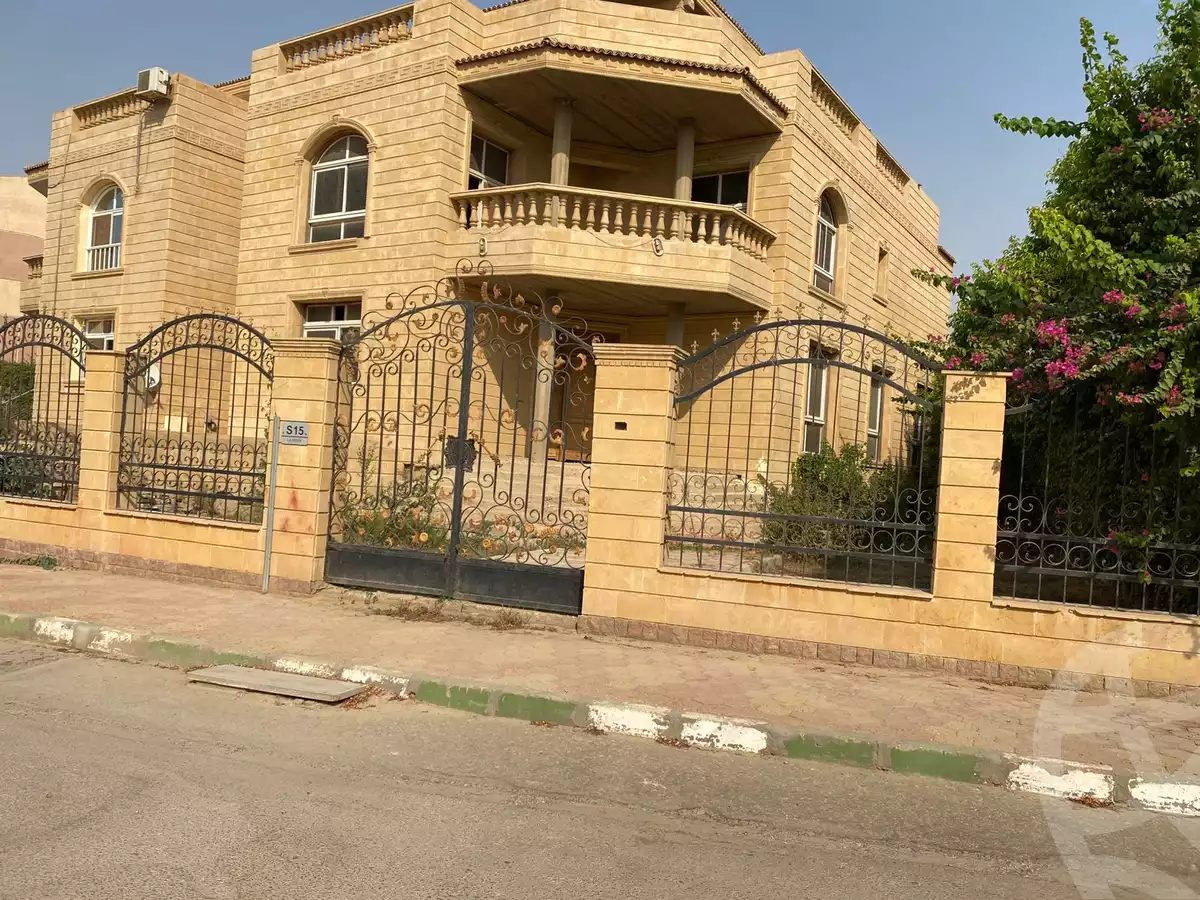 https://aqarmap.com.eg/en/listing/6308188-for-sale-cairo-new-cairo-compounds-la-rose