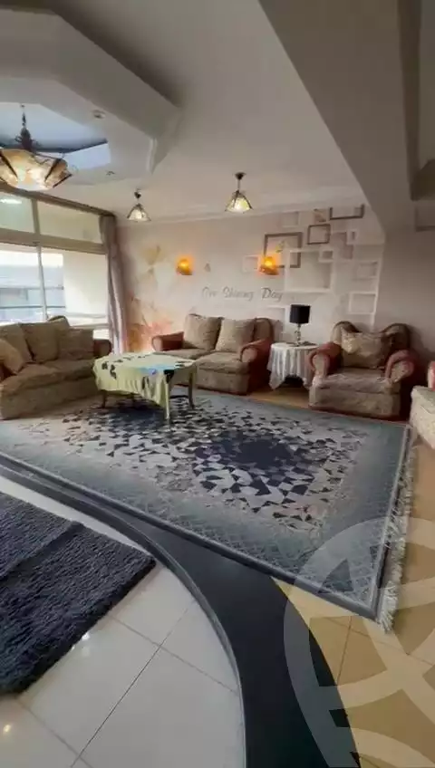 https://aqarmap.com.eg/ar/listing/6308541-for-rent-cairo-shoubra-corniche-el-nile-st