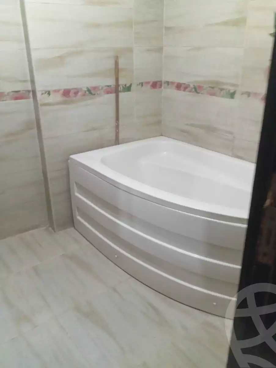 https://aqarmap.com.eg/en/listing/6309874-for-rent-cairo-ain-shams-jsr-lswys