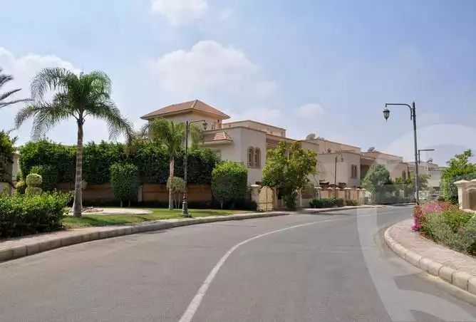 https://aqarmap.com.eg/ar/listing/6310026-for-sale-cairo-el-sheikh-zayed-city-compounds-greens