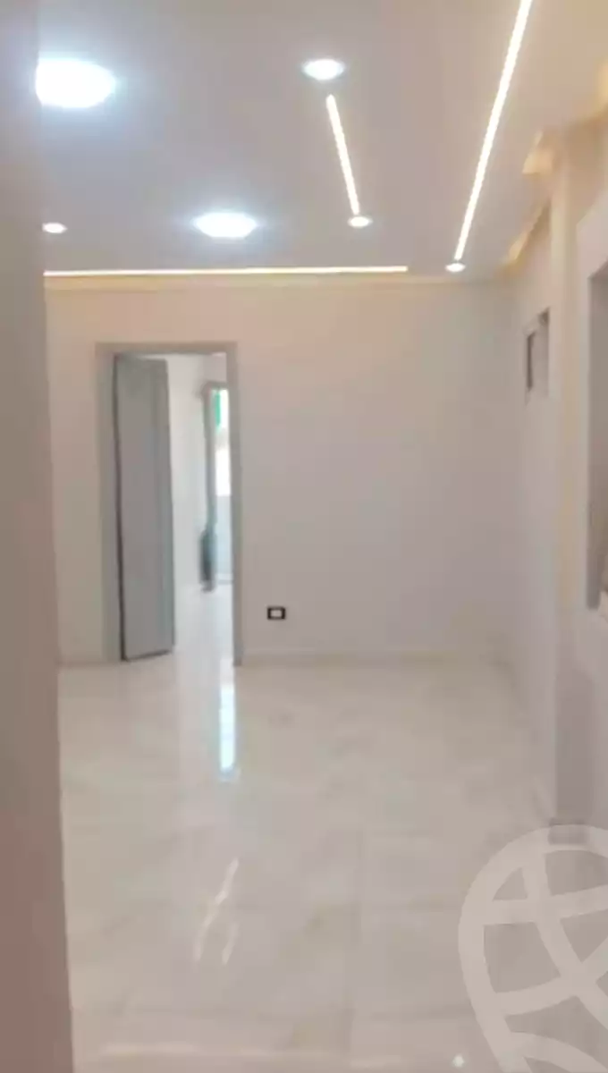 https://aqarmap.com.eg/ar/listing/6311679-for-sale-alexandria-camp-cesar-adfo-st