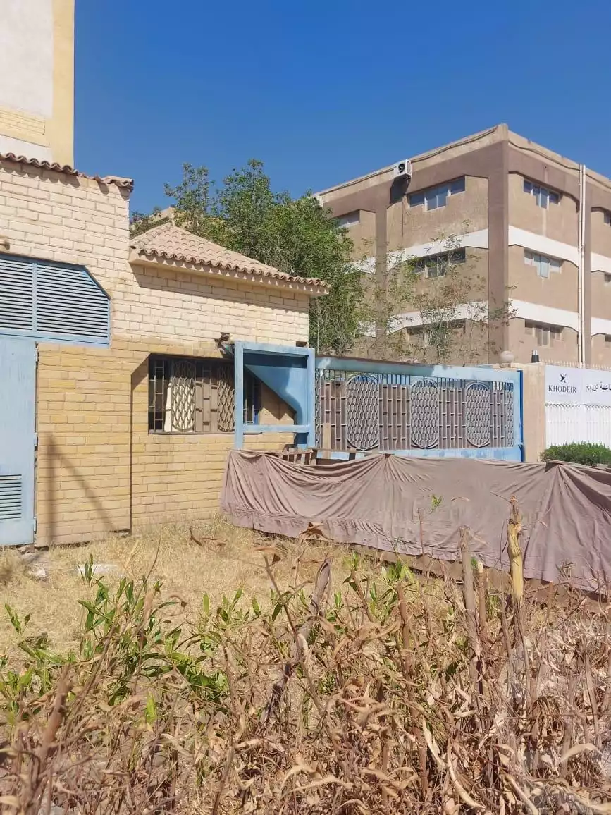 https://aqarmap.com.eg/en/listing/6312642-for-sale-cairo-6th-of-october-el-mantqa-el-snaaaya-industrial-zone-1