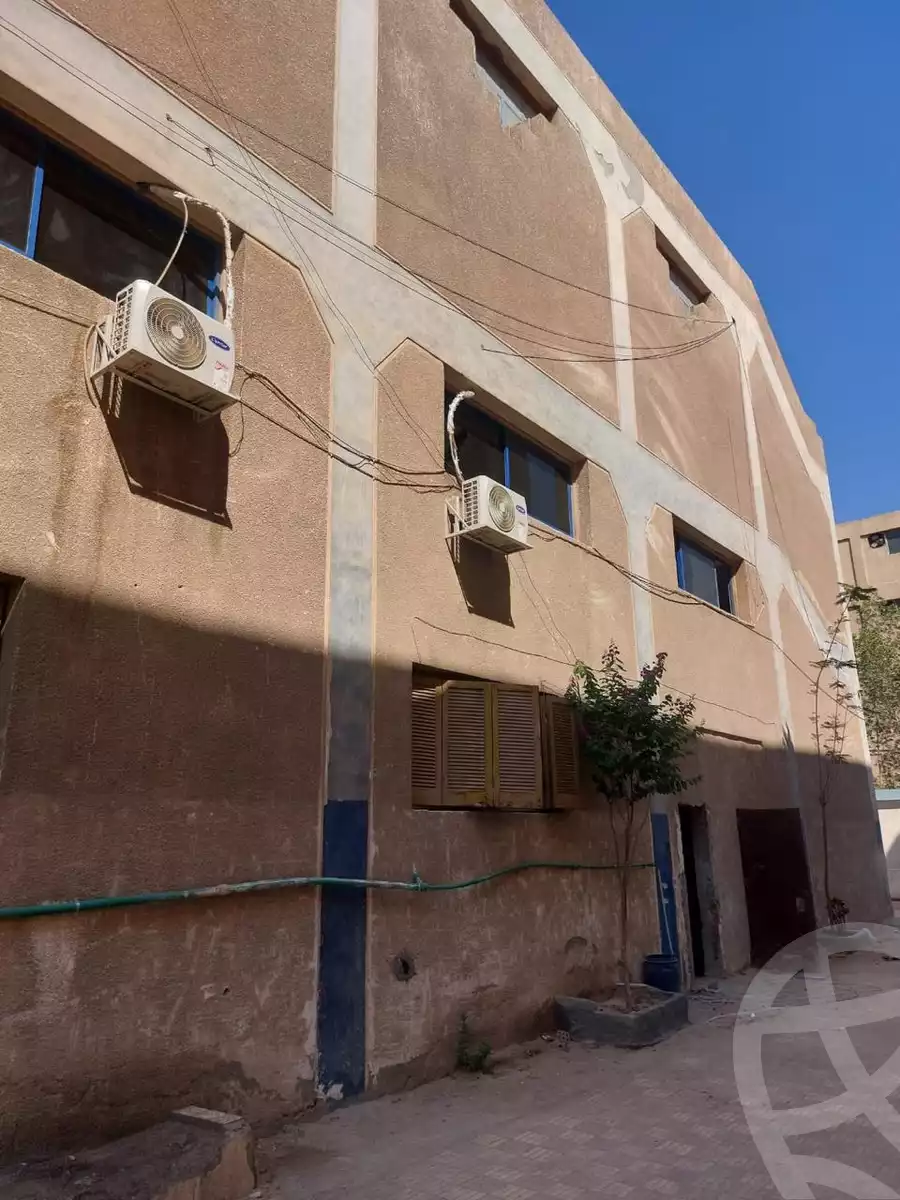 https://aqarmap.com.eg/ar/listing/6312694-for-sale-cairo-6th-of-october-el-mantqa-el-snaaaya-industrial-zone-1
