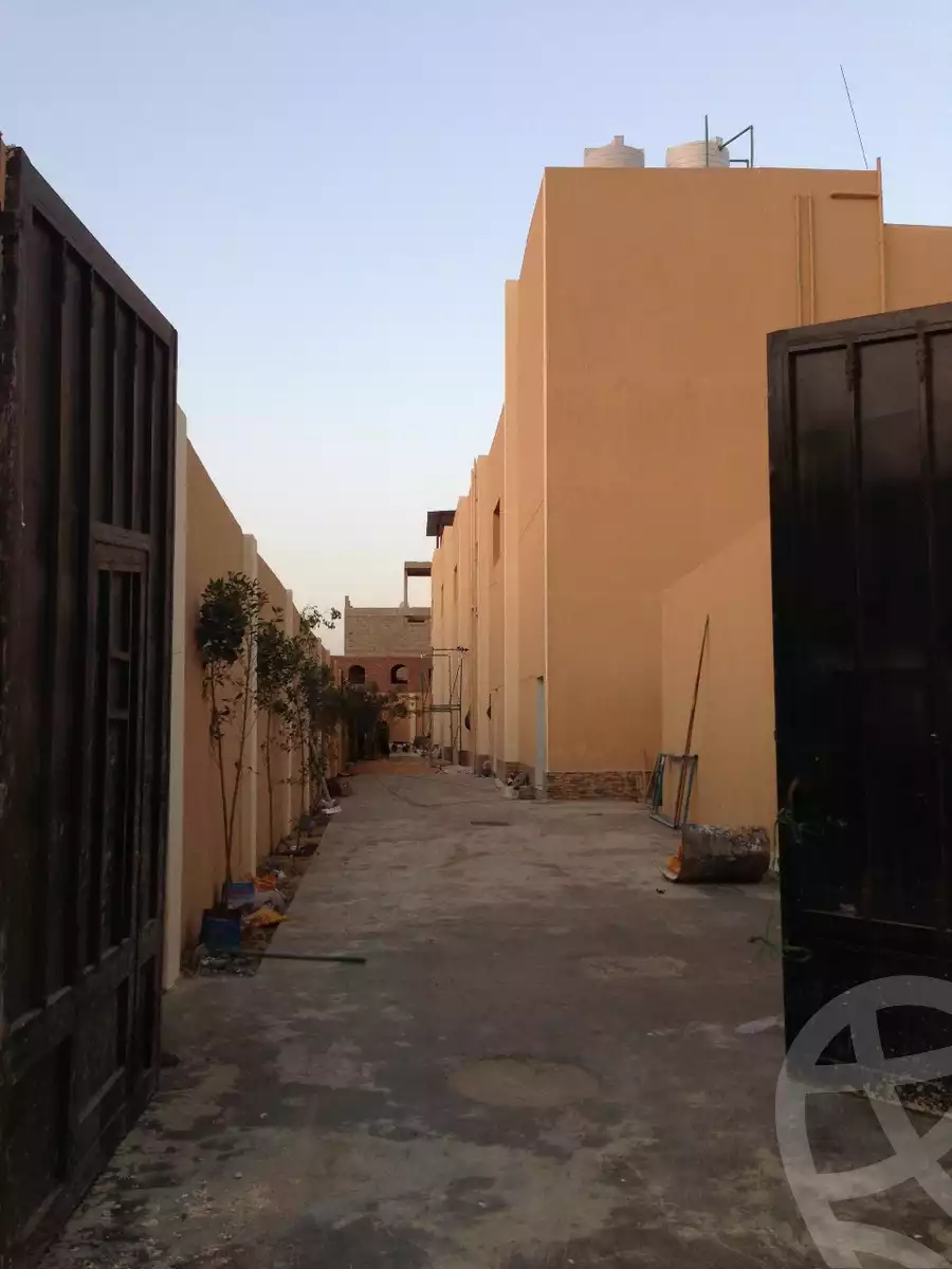 https://aqarmap.com.eg/en/listing/6312725-for-sale-cairo-el-sheikh-zayed-city-alex-cairo-desert-road-kmbwnd-fy-tryq-skndry-lshrwy
