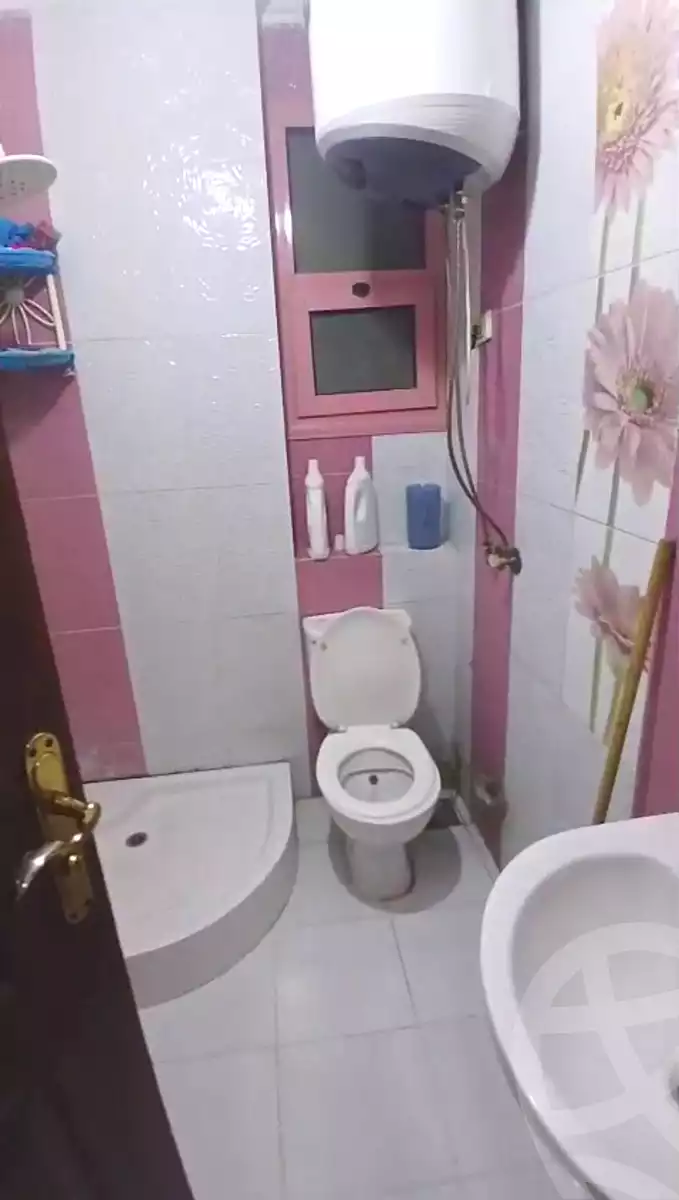https://aqarmap.com.eg/ar/listing/6313334-for-sale-cairo-helwan-lazoghli-st