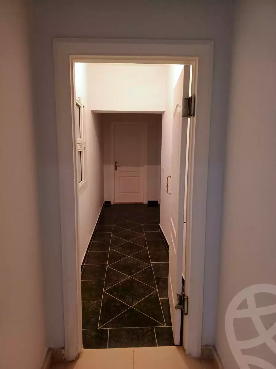 https://aqarmap.com.eg/en/listing/6313520-for-sale-cairo-el-sheikh-zayed-city-compounds-beverly-hills
