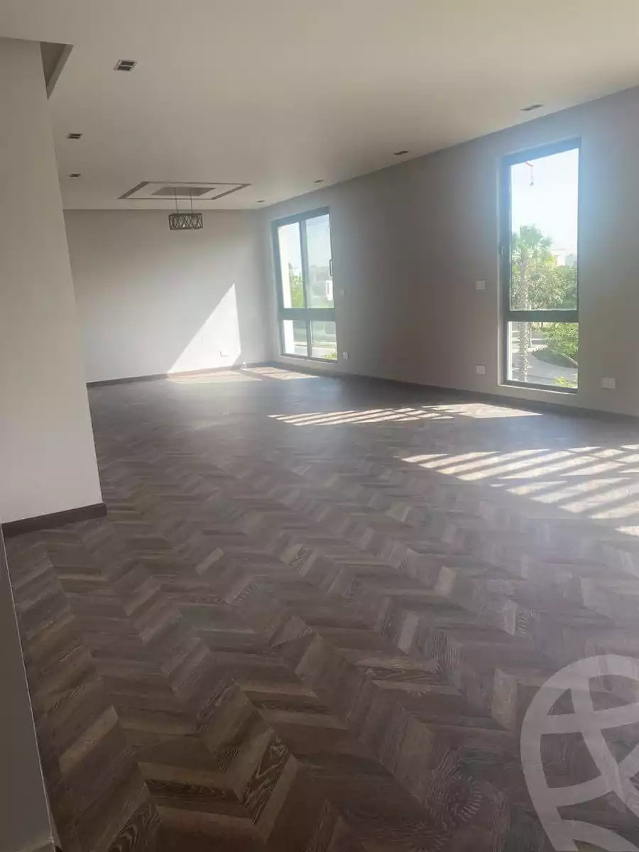 https://aqarmap.com.eg/ar/listing/6313757-for-rent-cairo-el-sheikh-zayed-city-compounds-kmbwnd-wyst-twn-swdyk