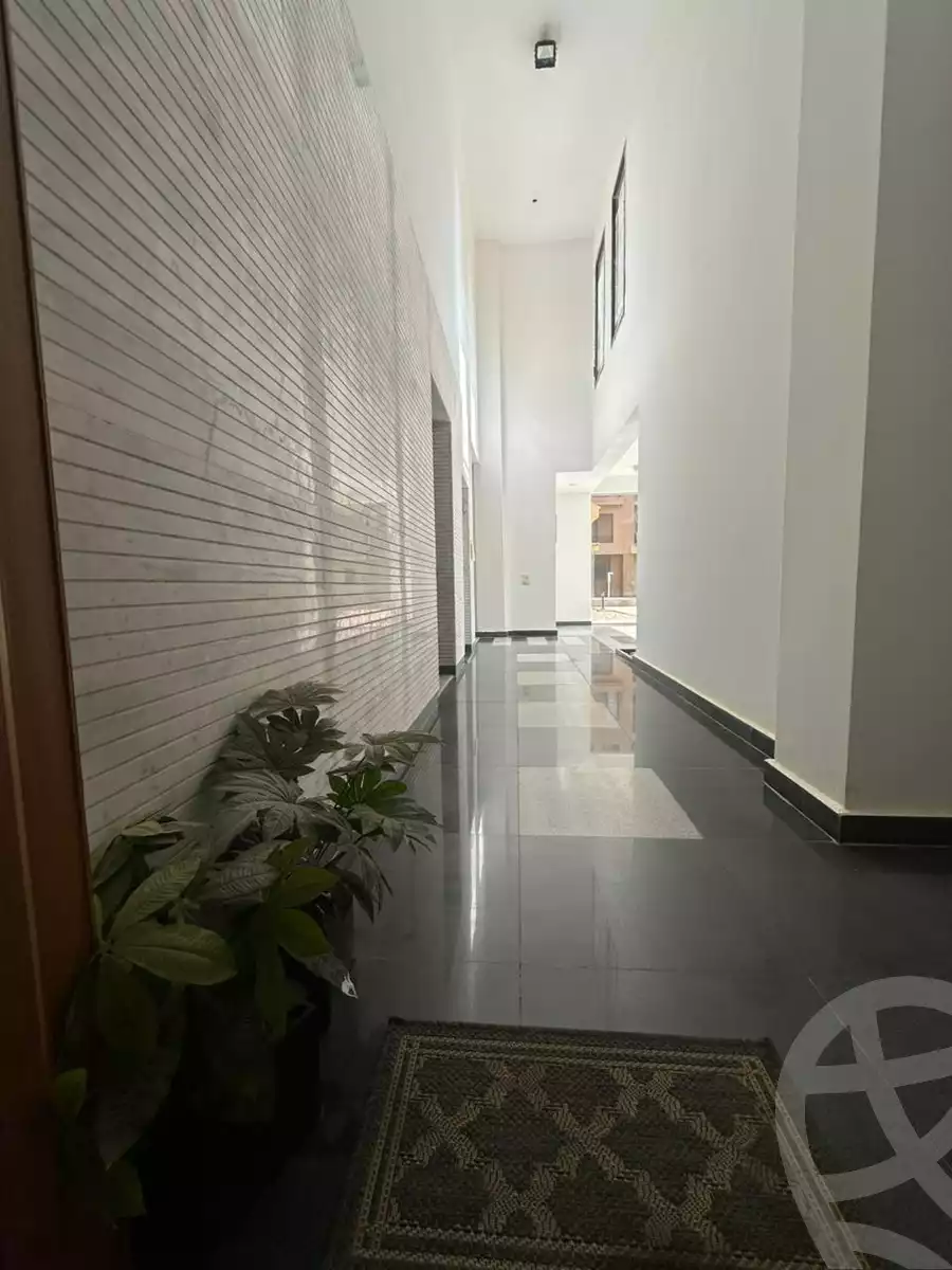 https://aqarmap.com.eg/en/listing/6313784-for-sale-cairo-el-sheikh-zayed-city-compounds-beverly-hills