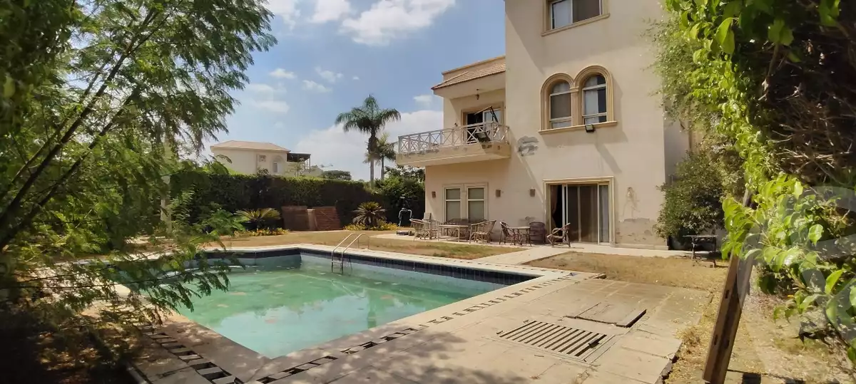 https://aqarmap.com.eg/en/listing/6313823-for-sale-cairo-el-sheikh-zayed-city-compounds-greens