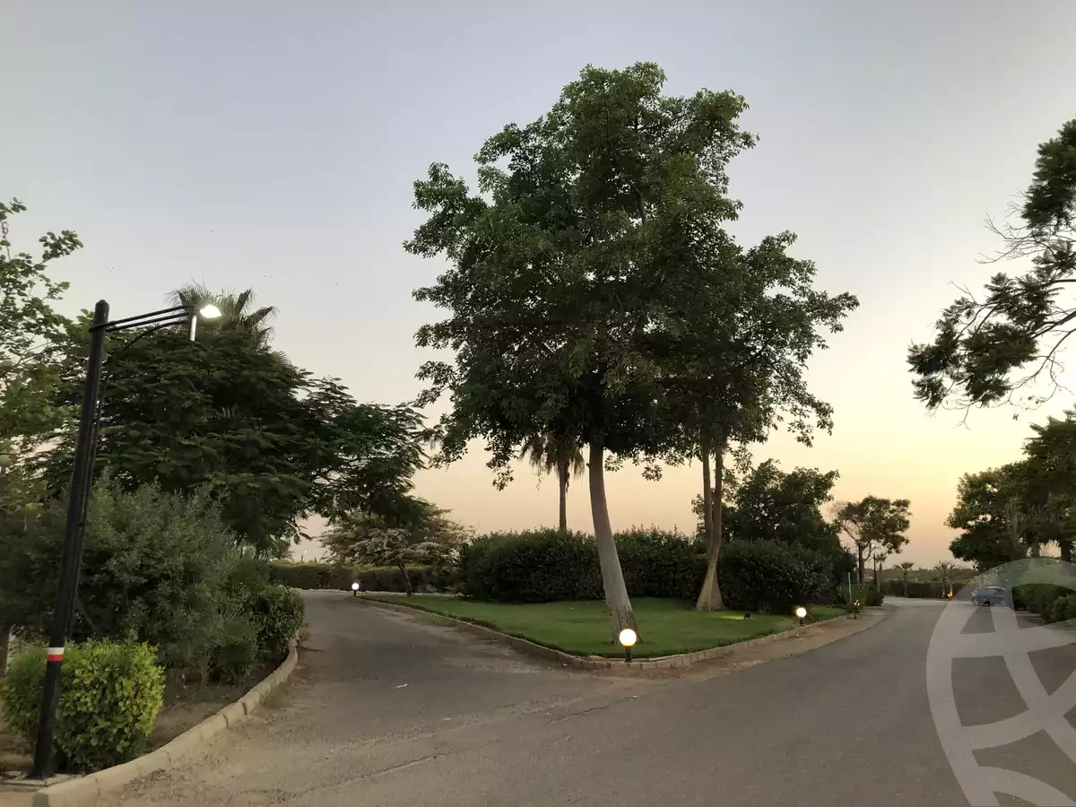 https://aqarmap.com.eg/ar/listing/6314278-for-sale-cairo-el-sheikh-zayed-city-compounds-ofok-1