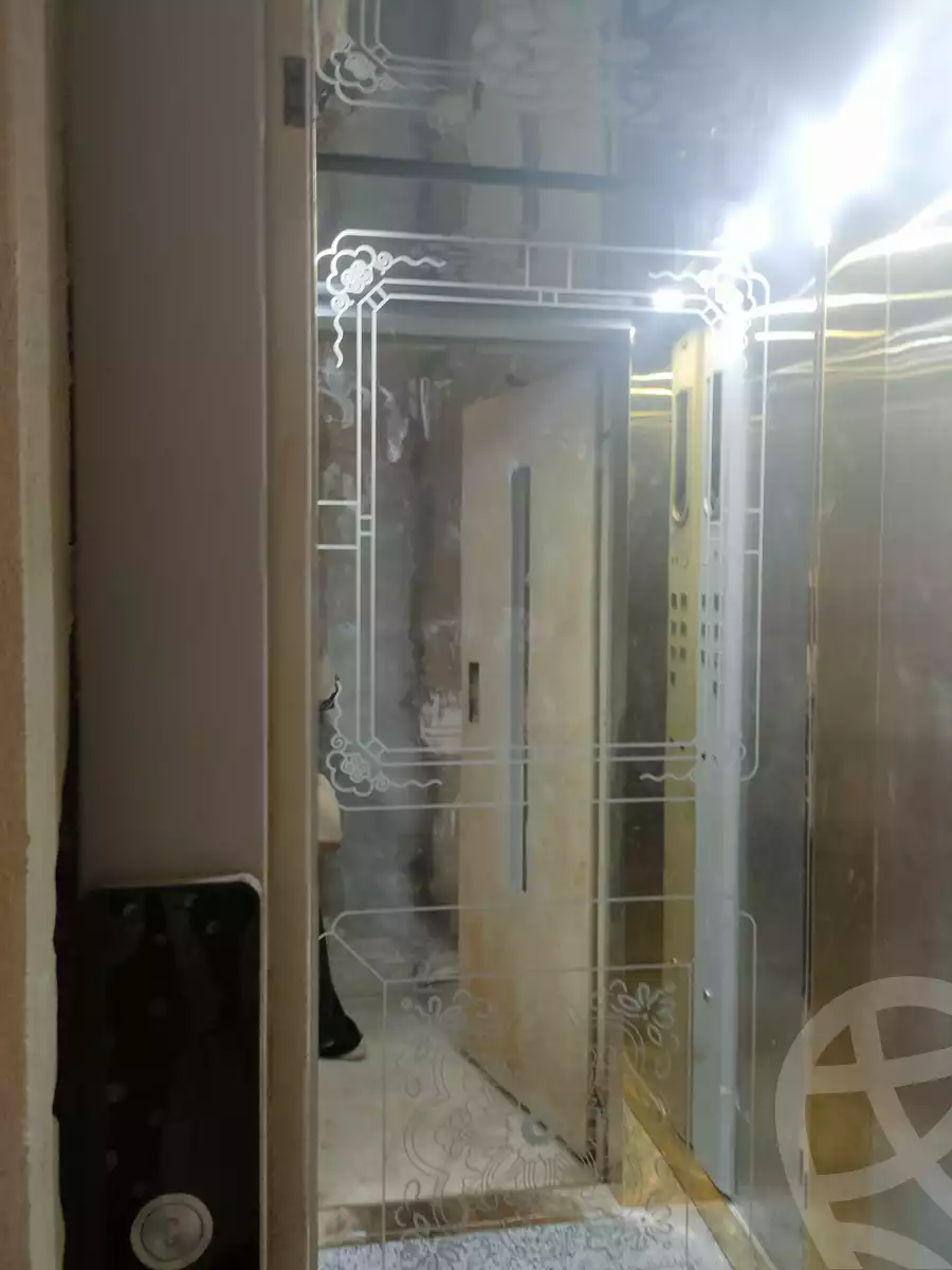 https://aqarmap.com.eg/ar/listing/6316693-for-sale-cairo-el-shorouk-lmntq-lthmn-neighbourhood-1