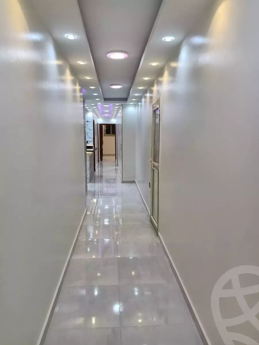 https://aqarmap.com.eg/ar/listing/6317053-for-sale-cairo-helwan-hadayek-helwan-nile-corniche-st
