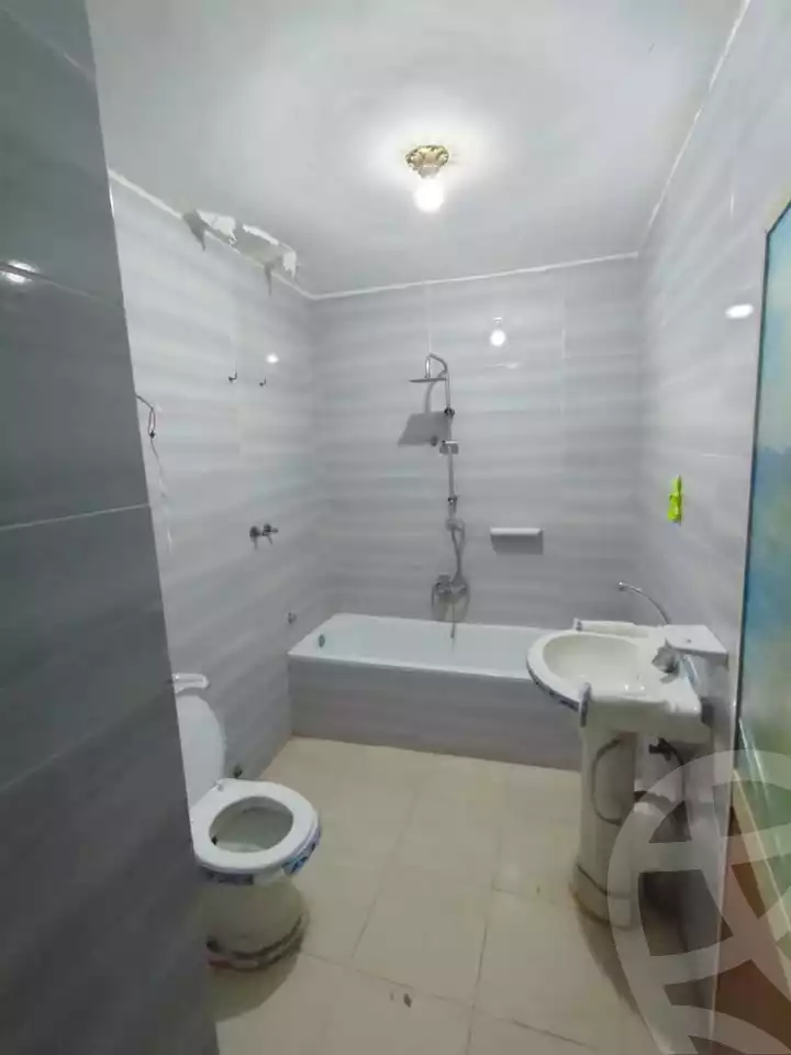 https://aqarmap.com.eg/en/listing/6317532-for-rent-qalyubia-shubra-el-khaima-el-shareaa-el-gadid-st