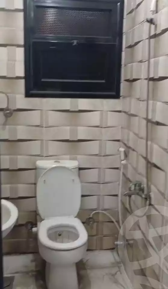 https://aqarmap.com.eg/ar/listing/6317833-for-rent-cairo-ain-shams-jsr-lswys