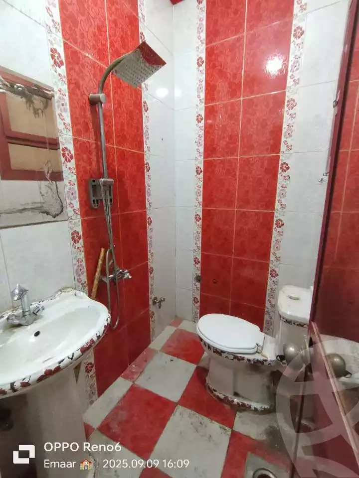 https://aqarmap.com.eg/en/listing/6318885-for-sale-qalyubia-shubra-el-khaima-shubra-el-khaima-city-ahmed-oraby-st