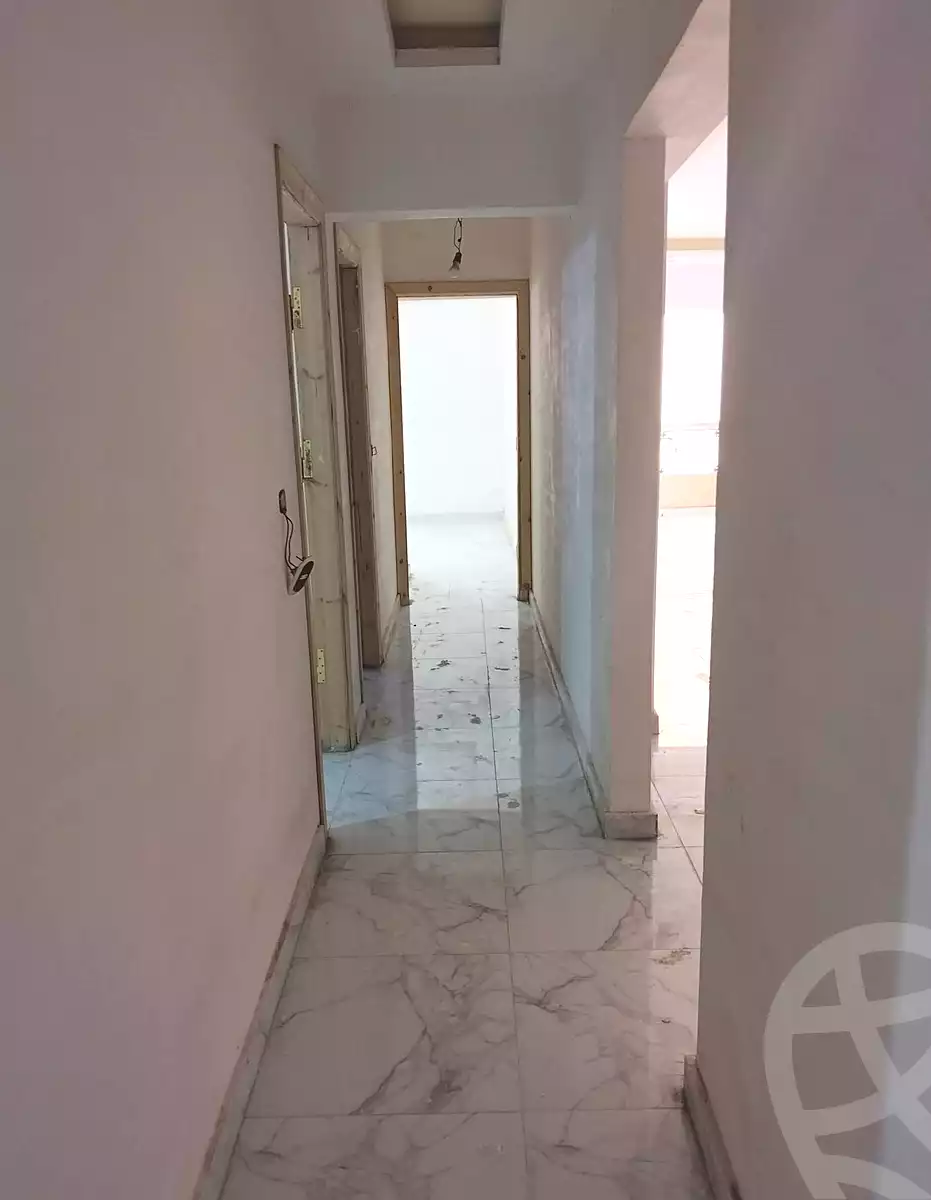 https://aqarmap.com.eg/ar/listing/6319927-for-sale-beheira-damanhour-damanhour-city-abd-el-salam-el-shazly-st