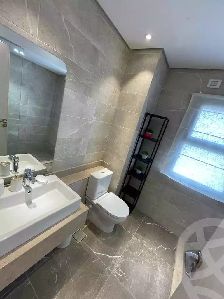 https://aqarmap.com.eg/ar/listing/6324871-for-sale-cairo-el-sheikh-zayed-city-compounds-kmbwnd-fyldj-wyst-dr-llttwyr
