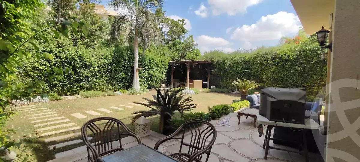 https://aqarmap.com.eg/ar/listing/6325845-for-sale-cairo-el-sheikh-zayed-city-compounds-greens