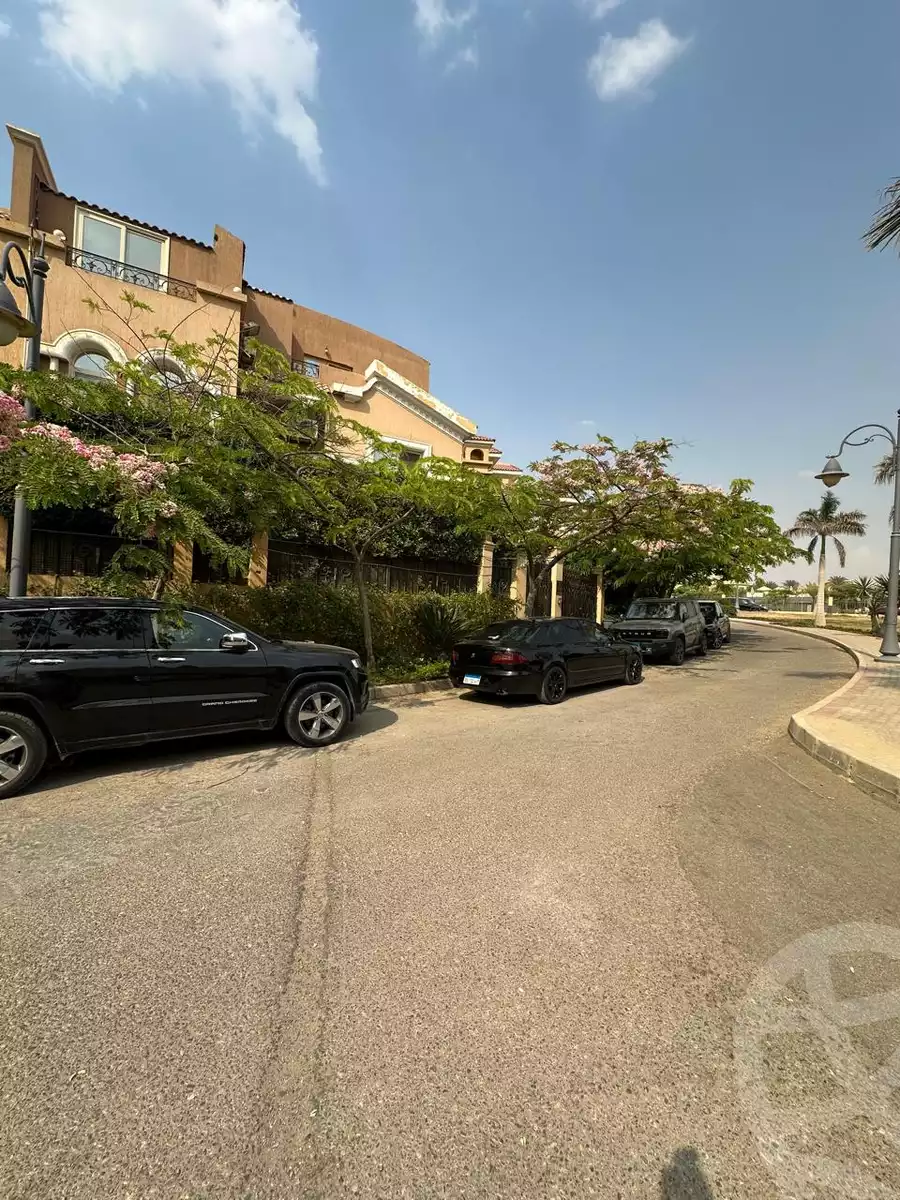 https://aqarmap.com.eg/ar/listing/6326048-for-sale-cairo-new-cairo-compounds-les-rois