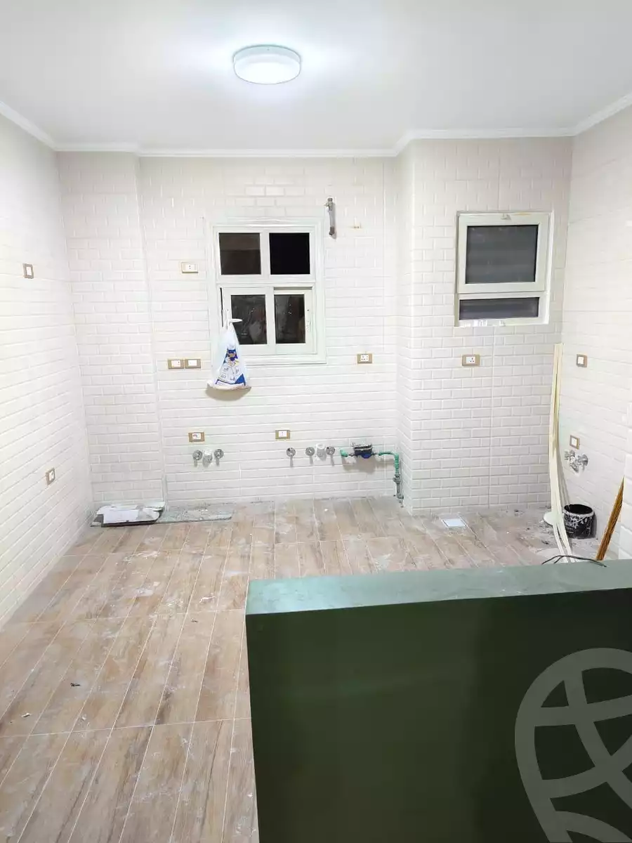 https://aqarmap.com.eg/ar/listing/6326061-for-rent-cairo-new-cairo-compounds-rock-vera-compound